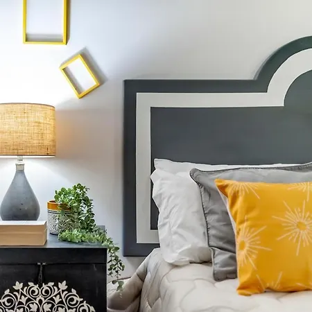 Yellow - Selection Lecce