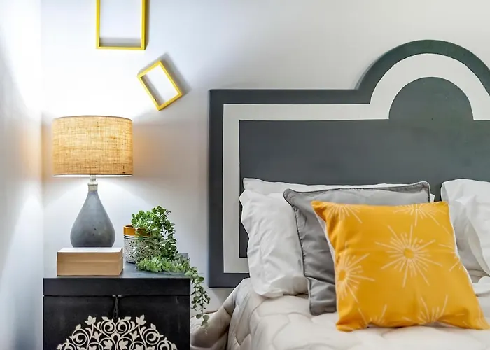 Yellow - Selection Lecce